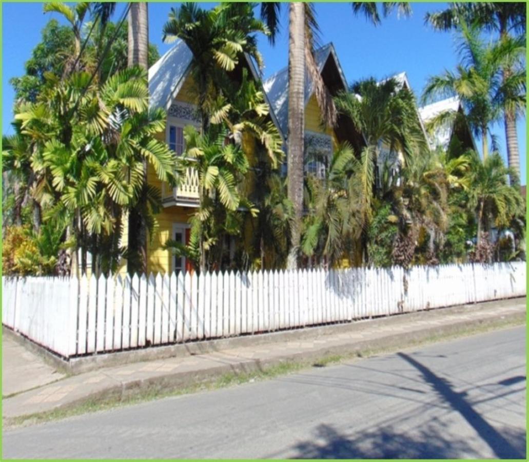 Yellow Houses Bocas Бокас-дель-Торо Экстерьер фото