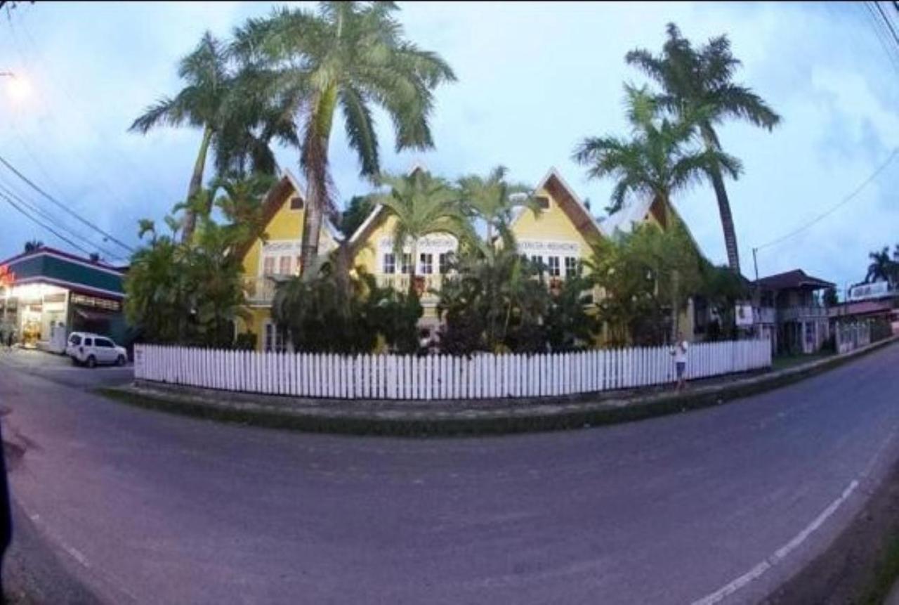 Yellow Houses Bocas Бокас-дель-Торо Экстерьер фото